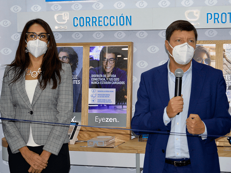 Essilor México inauguró un centro de excelencia