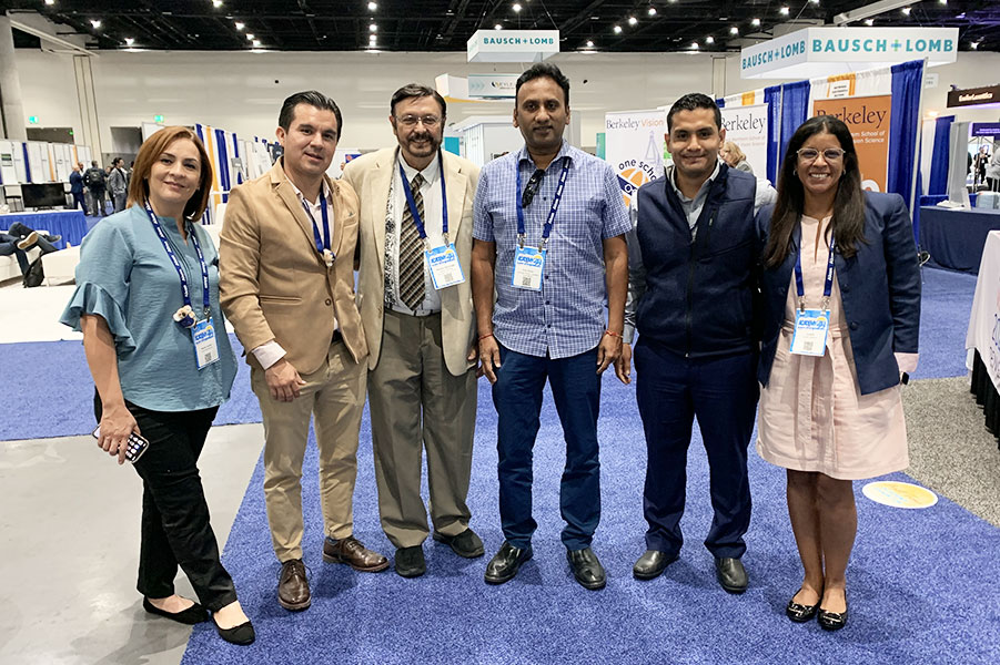 Optometristas latinoamericanos representados en la AAO en San Diego