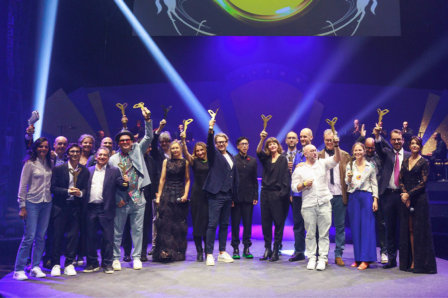 Silmo otorgó su trigésima edición anual de los Premios Silmo d'Or el fin de semana pasado durante la exhibición y exhibición de gafas francesas que se celebró aquí del 29 de septiembre al 29 de octubre.
