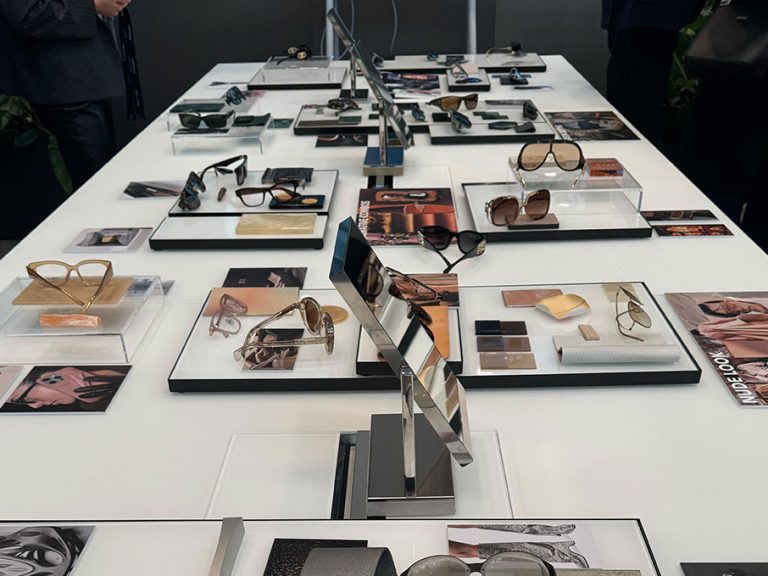 Del concepto a la pasarela: así se crean las gafas que marcarán tendencia en 2025 05galeria_esp3_mido_140225
