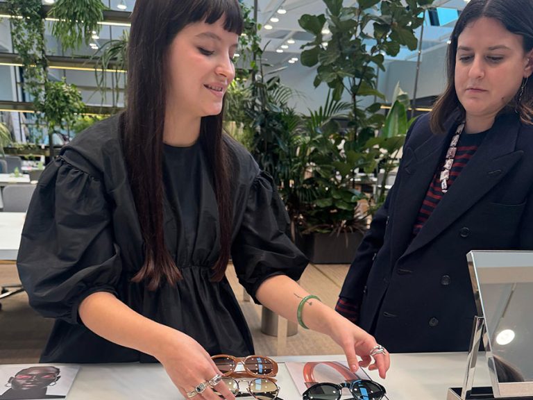 Del concepto a la pasarela: así se crean las gafas que marcarán tendencia en 2025 10galeria_esp3_mido_140225