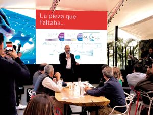 Acuvue Oasys Multifocal para presbicia, una nueva oportunidad de crecimiento para el mercado óptico.