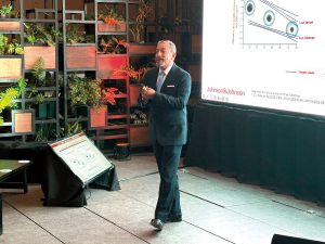 Acuvue Oasys Multifocal para presbicia, una nueva oportunidad de crecimiento para el mercado óptico.