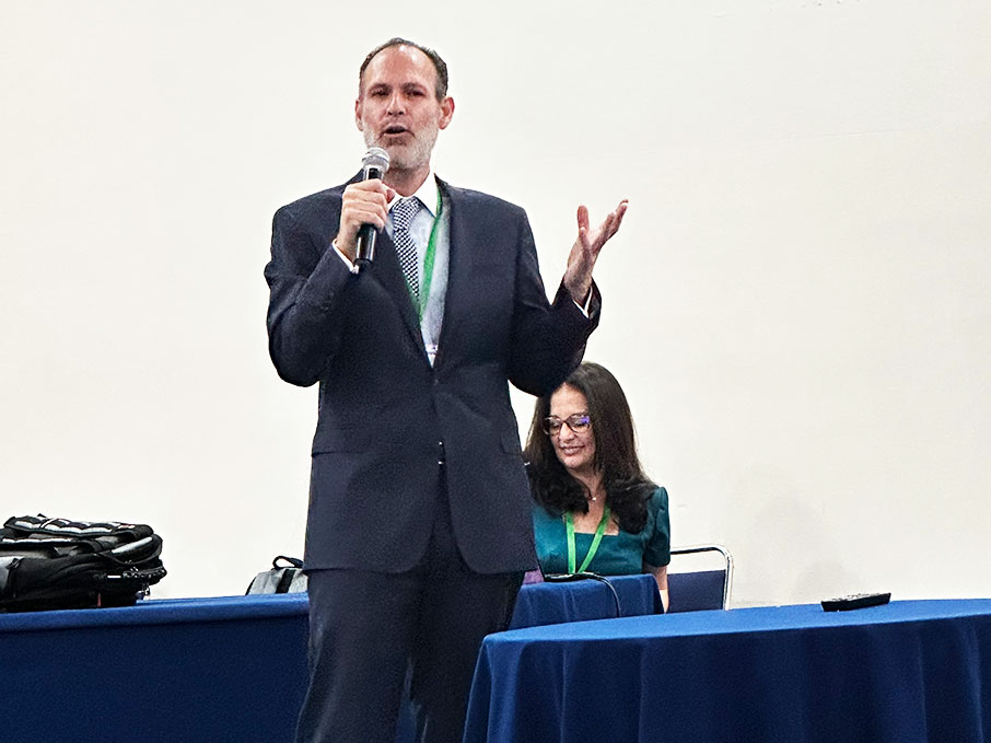 02galeria_esp4newssummit_vyo_141025