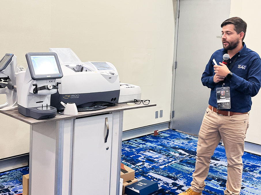 03galeria_esp4newssummit_vyo_141025