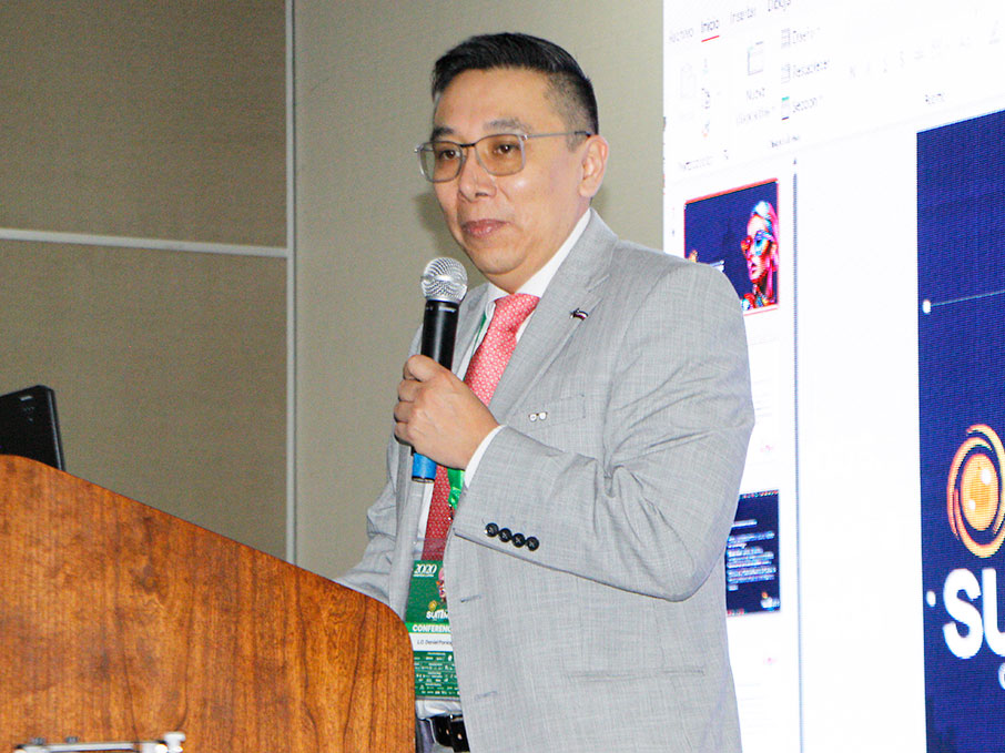 04galeria_esp1newssummit_vyo_141025
