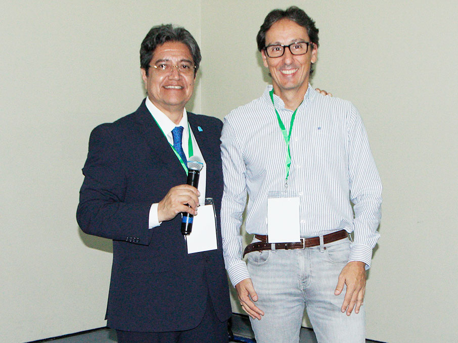 17galeria_esp1newssummit_vyo_141025