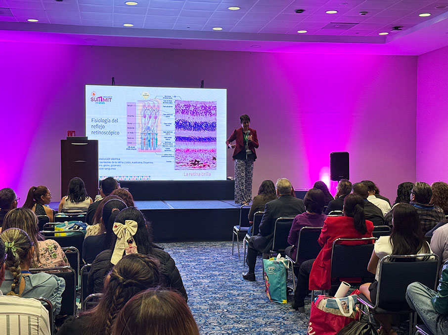 21galeria_esp2newssummit_vyo_141025