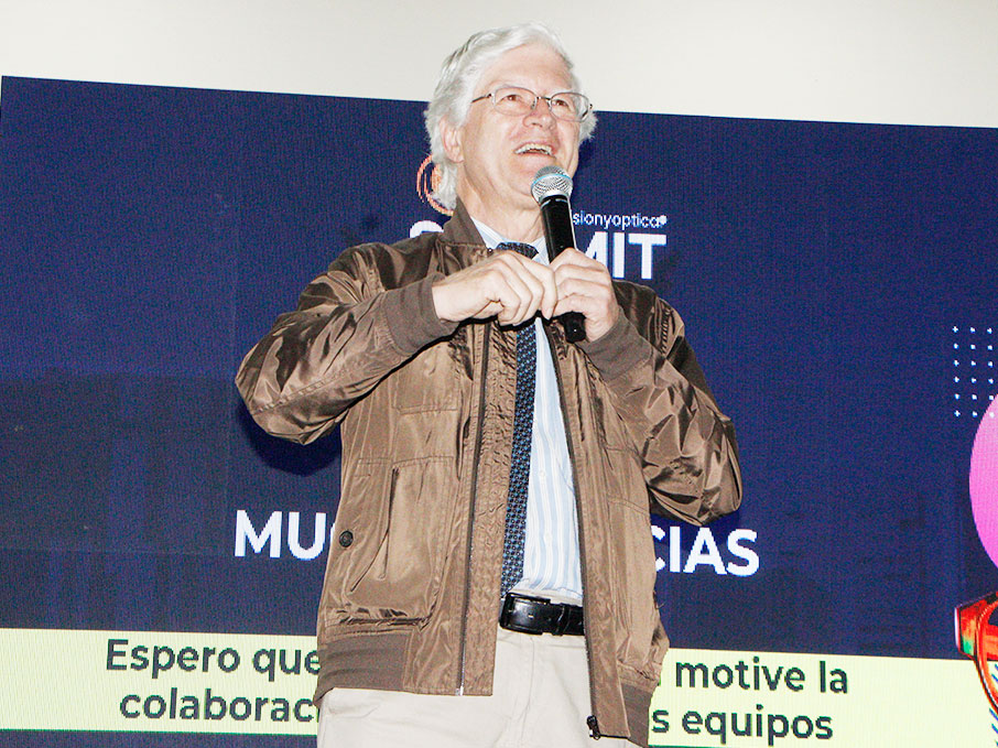 25galeria_esp1newssummit_vyo_141025