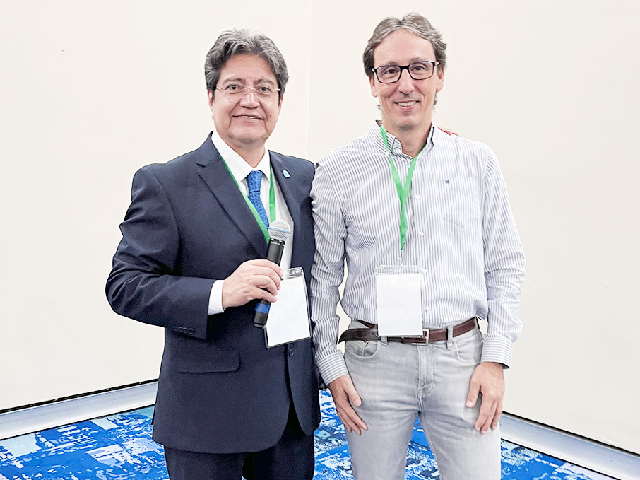26galeria_esp1newssummit_vyo_141025
