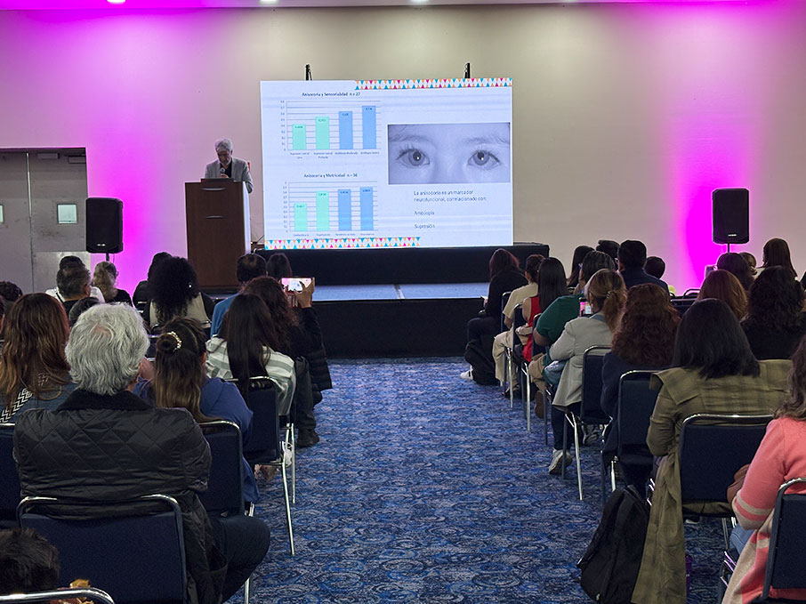 34galeria_esp2newssummit_vyo_141025