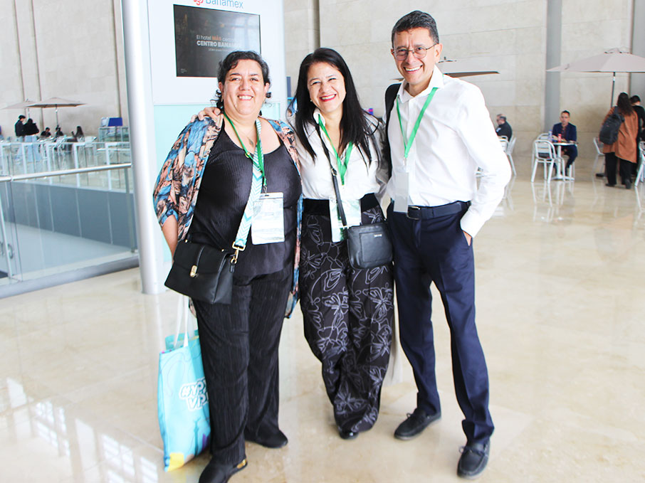 37galeria_esp2newssummit_vyo_141025