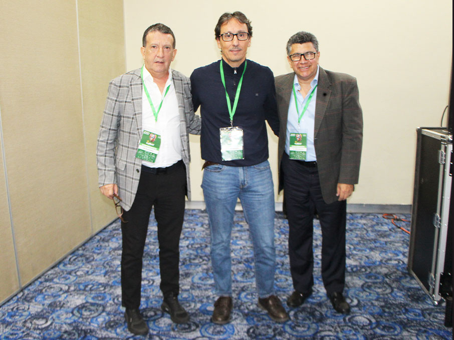 38galeria_esp2newssummit_vyo_141025